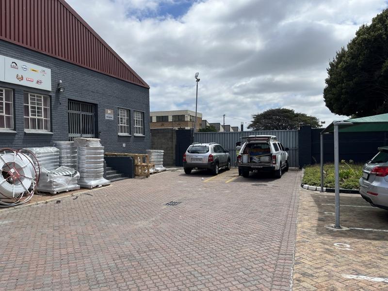 To Let commercial Property for Rent in Maitland Western Cape
